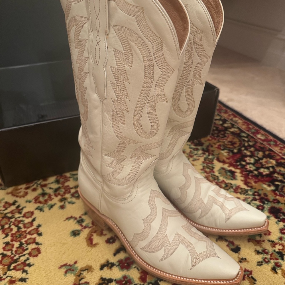 Lucchese Ivory Heeled Cowboy Boots - Picture 7 of 12